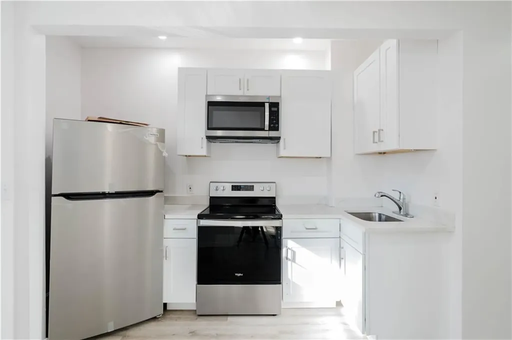 105 Metcalf Street Providence RI 02904