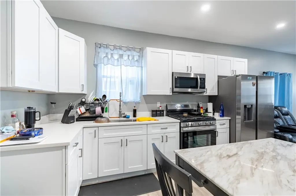 105 Metcalf Street Providence RI 02904