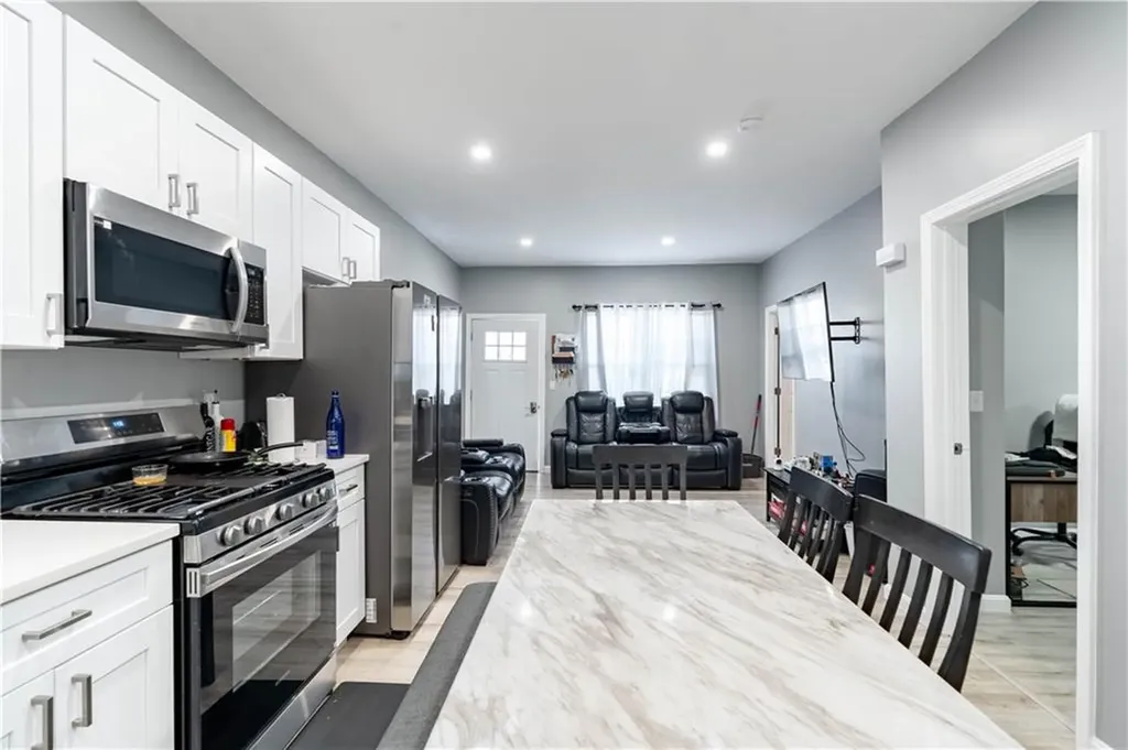 105 Metcalf Street Providence RI 02904