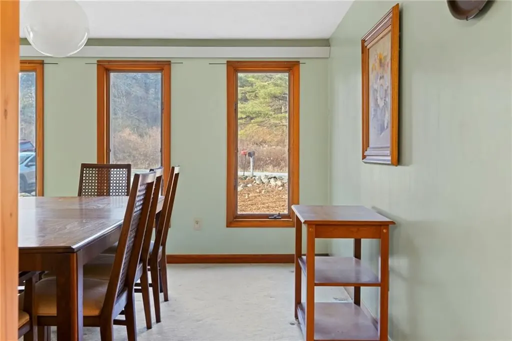 3 Wetherbee Road Foster RI 02825