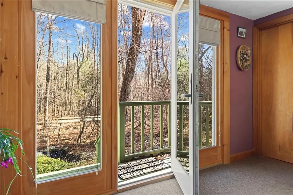 3 Wetherbee Road Foster RI 02825