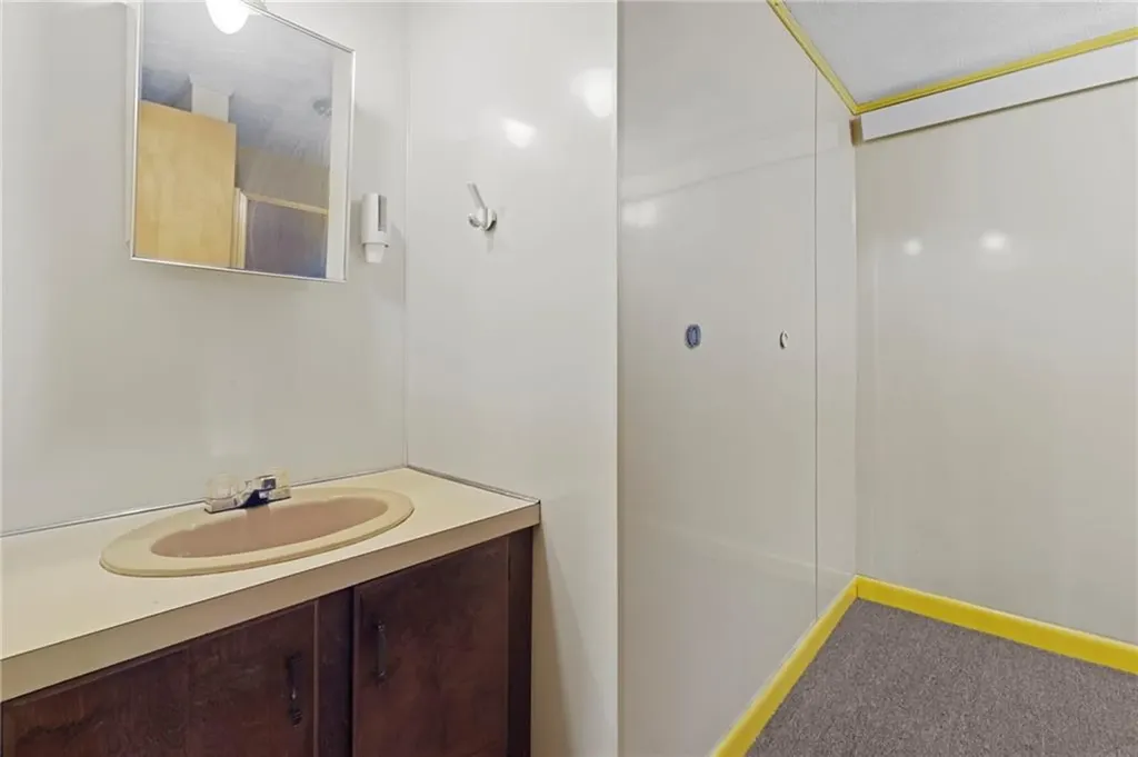 3 Wetherbee Road Foster RI 02825