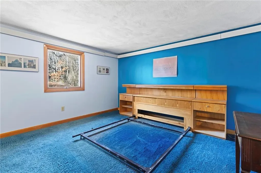 3 Wetherbee Road Foster RI 02825