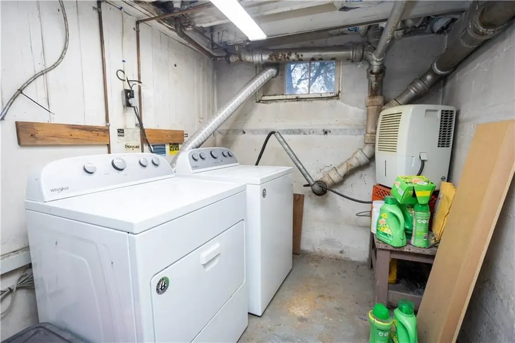 16 Hilltop Avenue West Warwick RI 02893