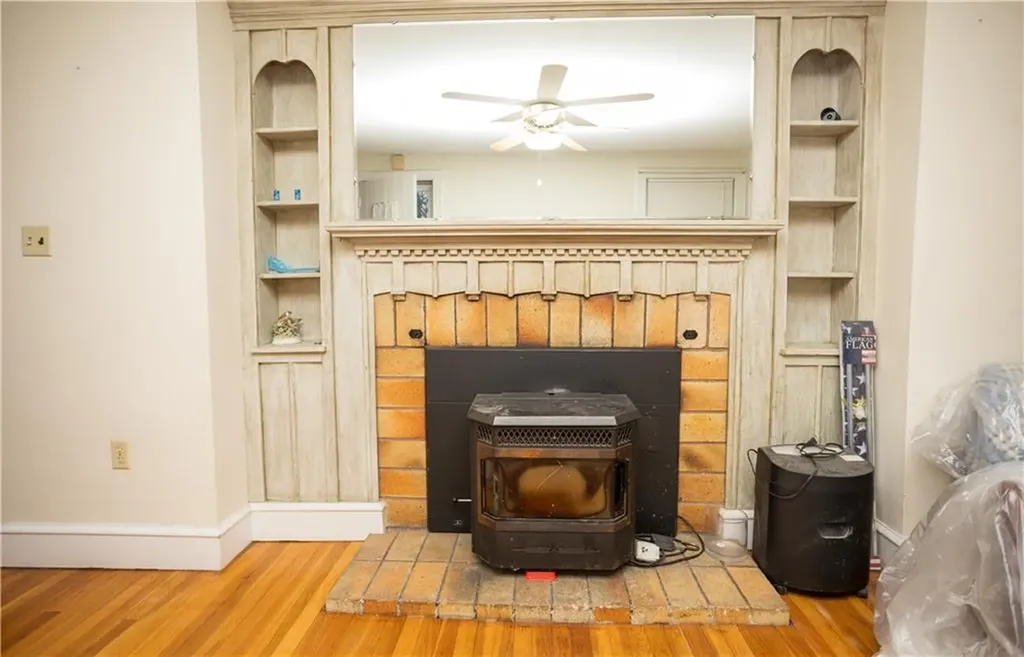 16 Hilltop Avenue West Warwick RI 02893