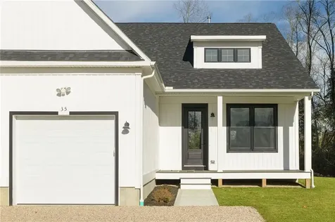 35 Whittier Drive South Kingstown RI 02879