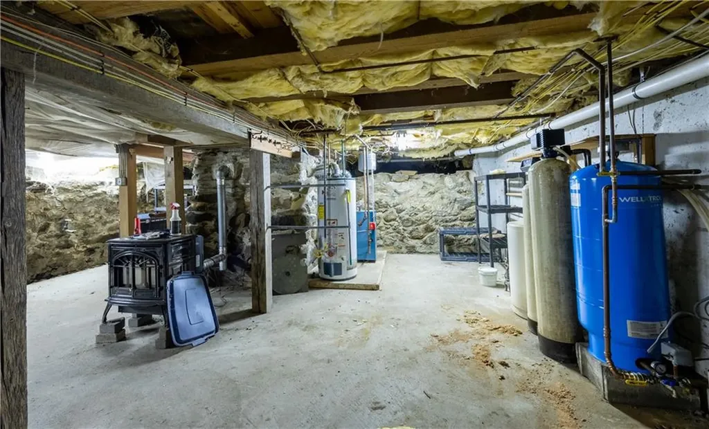 93 Moosup Valley Road Foster RI 02825