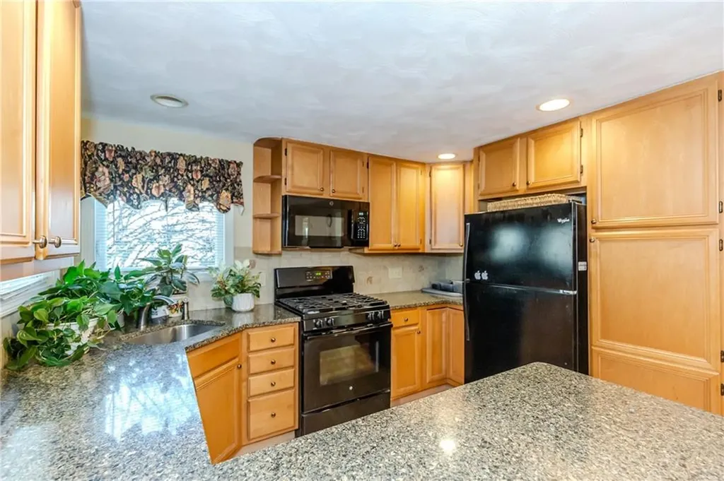 29 Julien Street Smithfield RI 02917