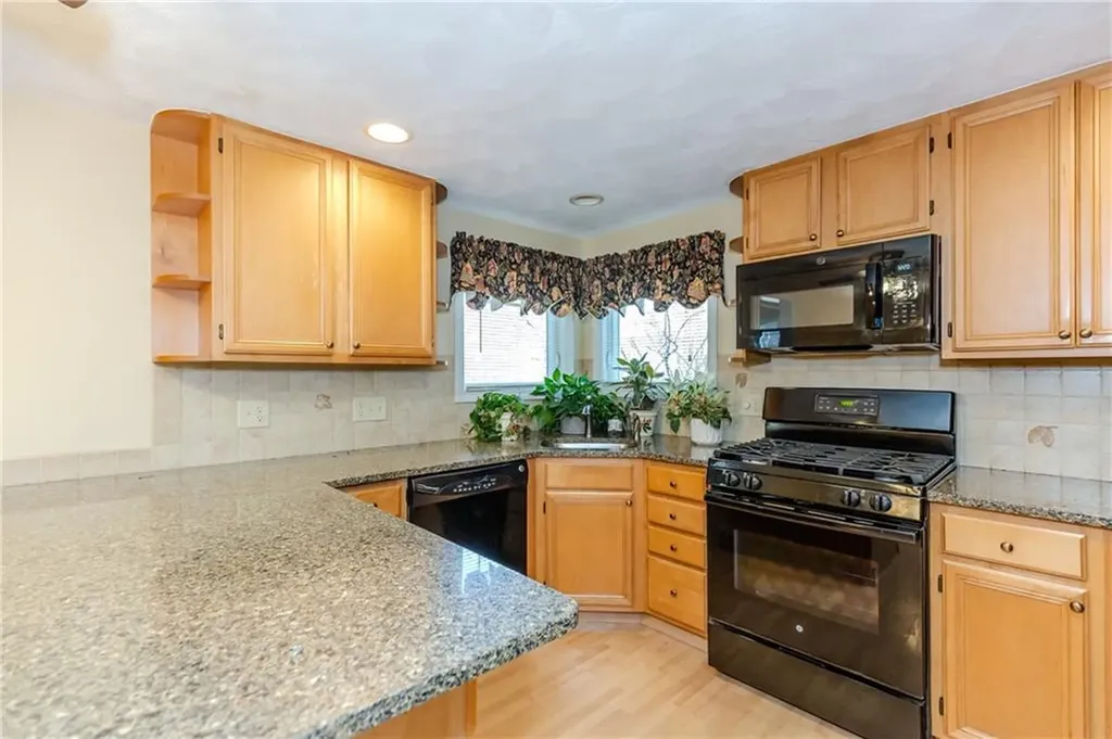 29 Julien Street Smithfield RI 02917