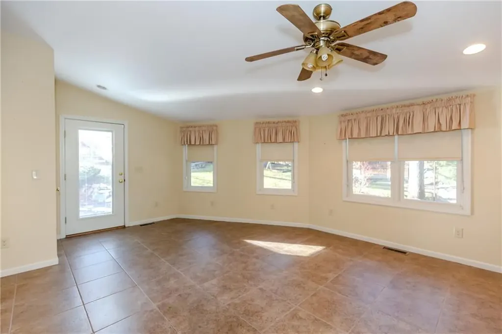 29 Julien Street Smithfield RI 02917