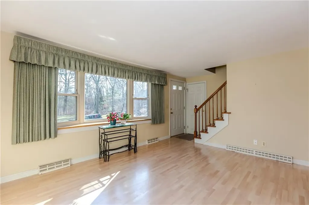 29 Julien Street Smithfield RI 02917