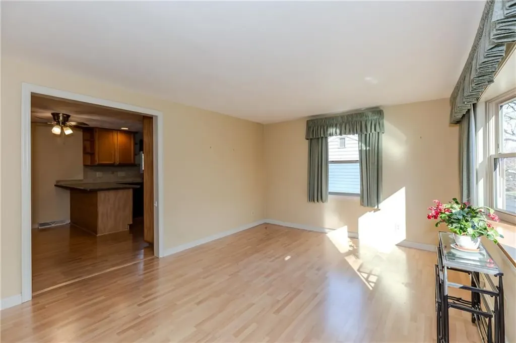 29 Julien Street Smithfield RI 02917