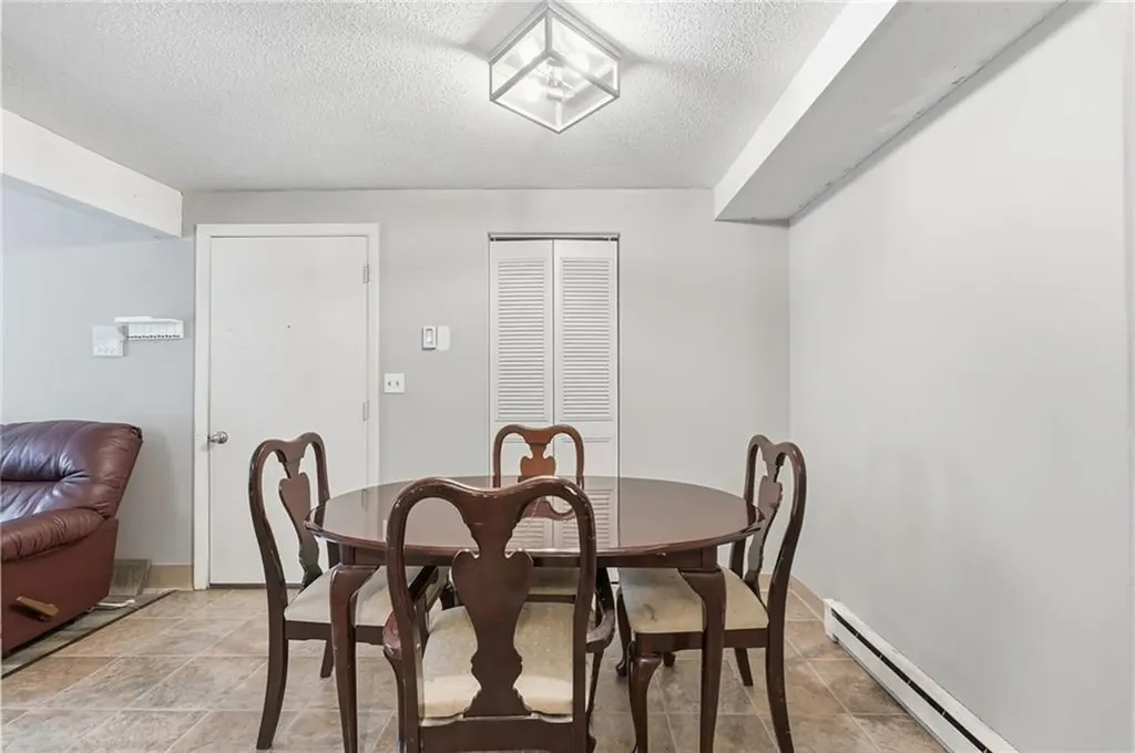 129 Quaker Highway Uxbridge MA 01569