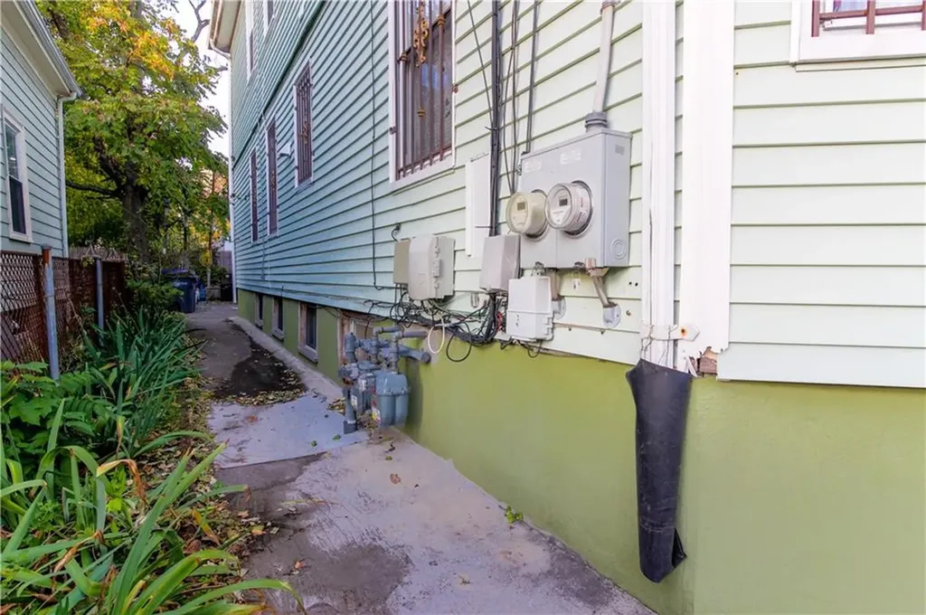 271 Althea Street Providence RI 02909