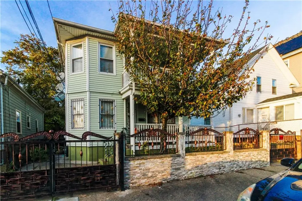 271 Althea Street Providence RI 02909