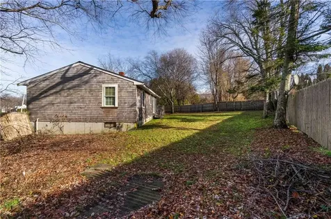 105 Borden Road Tiverton RI 02878