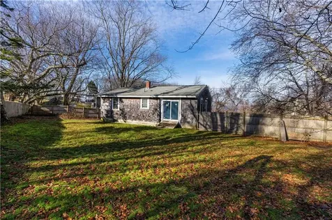 105 Borden Road Tiverton RI 02878