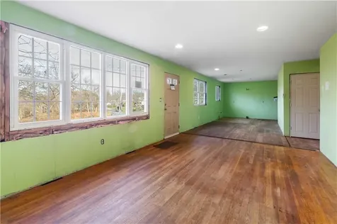 105 Borden Road Tiverton RI 02878