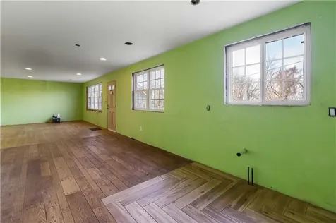 105 Borden Road Tiverton RI 02878