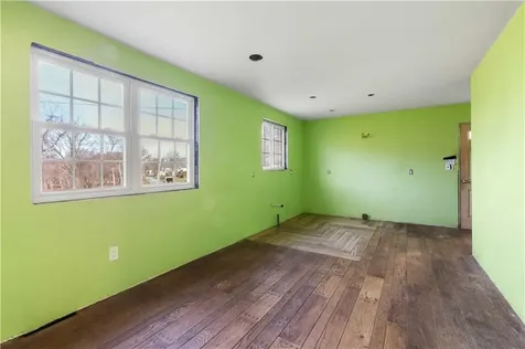 105 Borden Road Tiverton RI 02878