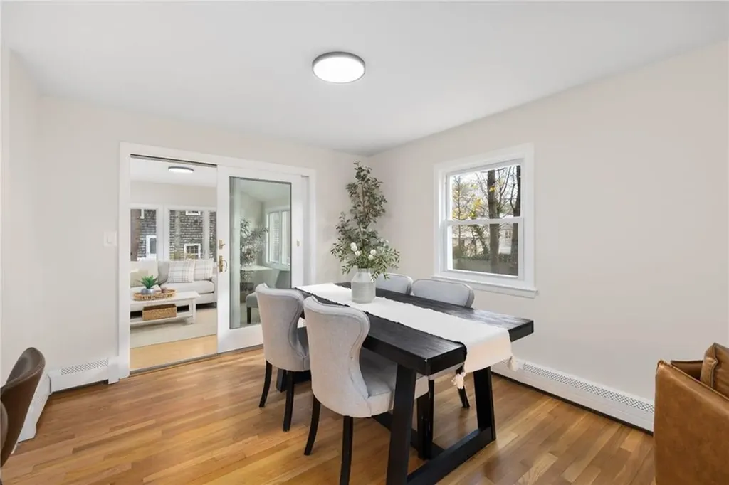 7 Cheshire Drive Barrington RI 02806