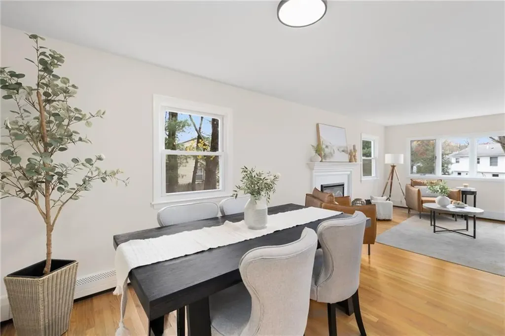 7 Cheshire Drive Barrington RI 02806