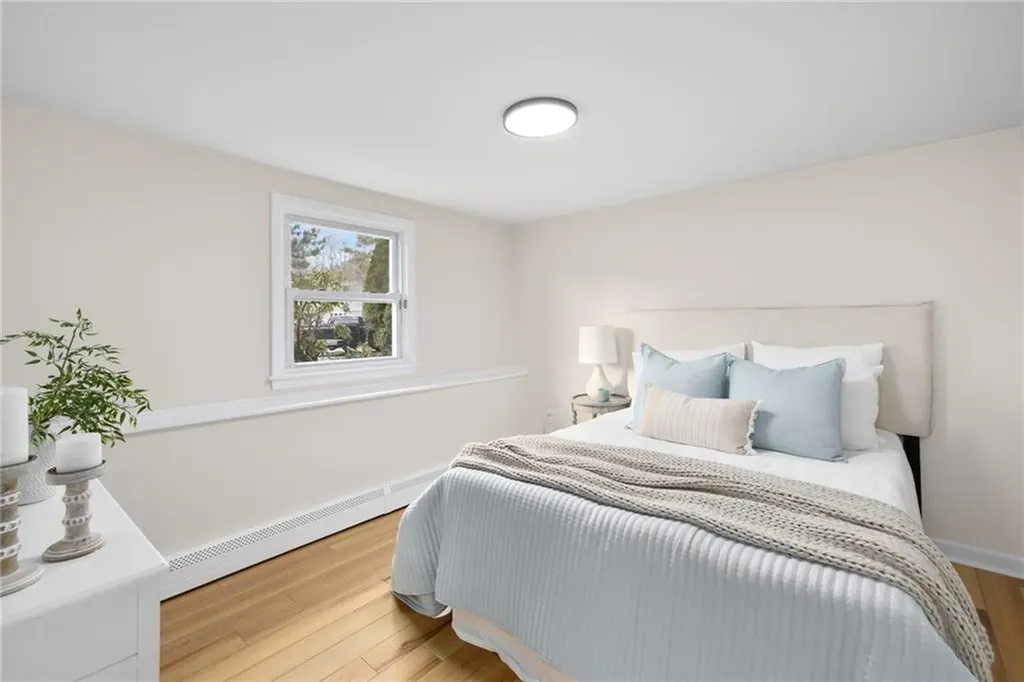 7 Cheshire Drive Barrington RI 02806