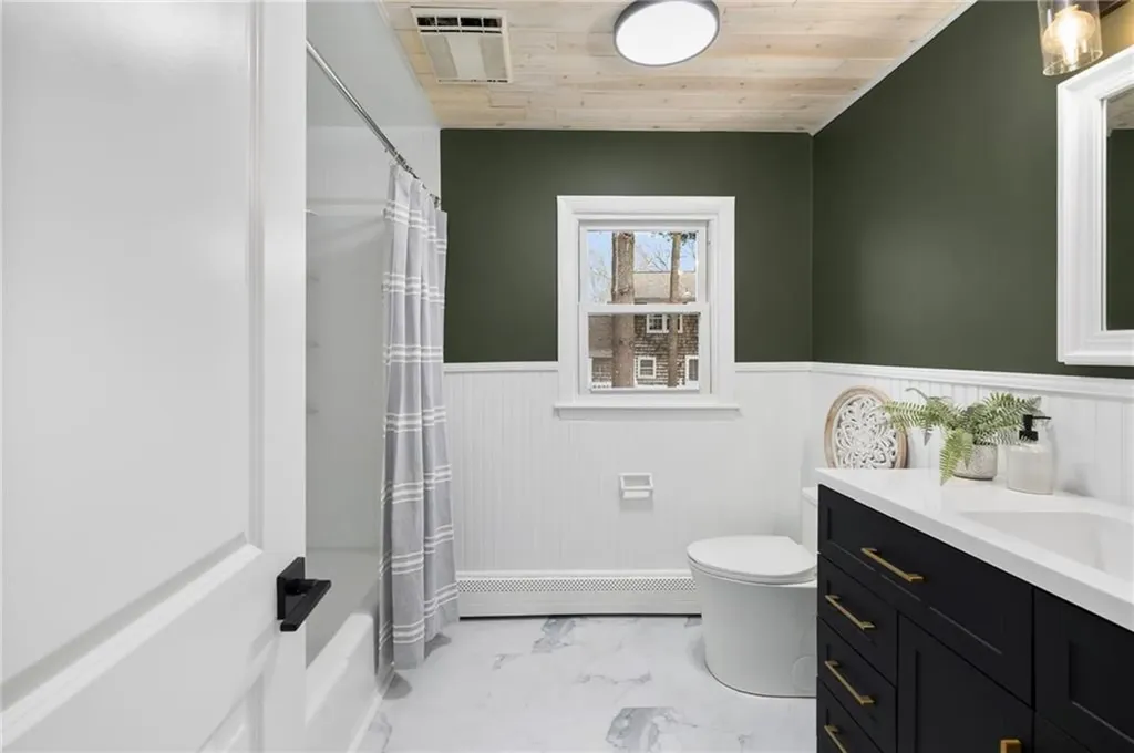 7 Cheshire Drive Barrington RI 02806