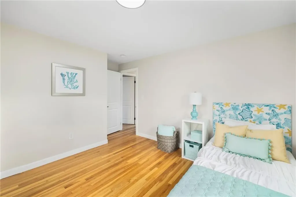 7 Cheshire Drive Barrington RI 02806