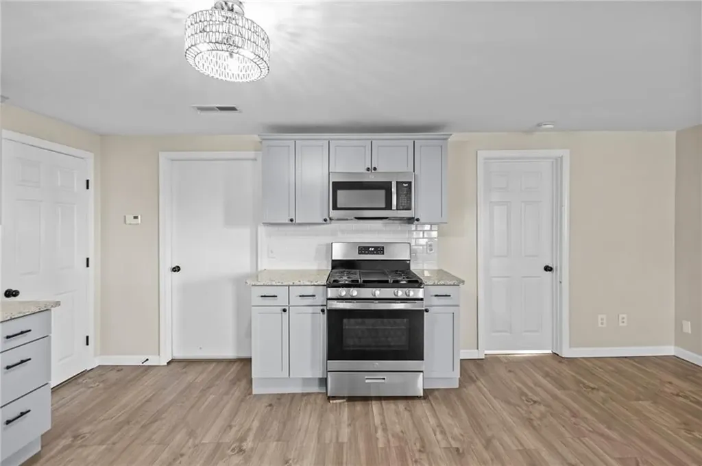 19 Curtis Street Warwick RI 02889