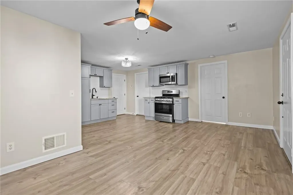 19 Curtis Street Warwick RI 02889