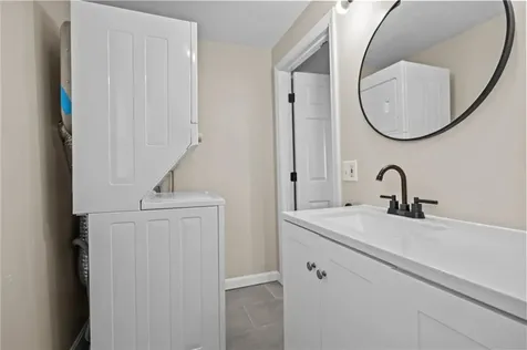 19 Curtis Street Warwick RI 02889