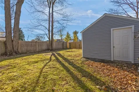 19 Curtis Street Warwick RI 02889