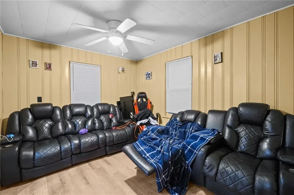 38 Pender Avenue Warwick RI 02889