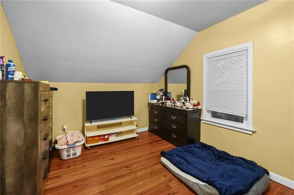 38 Pender Avenue Warwick RI 02889