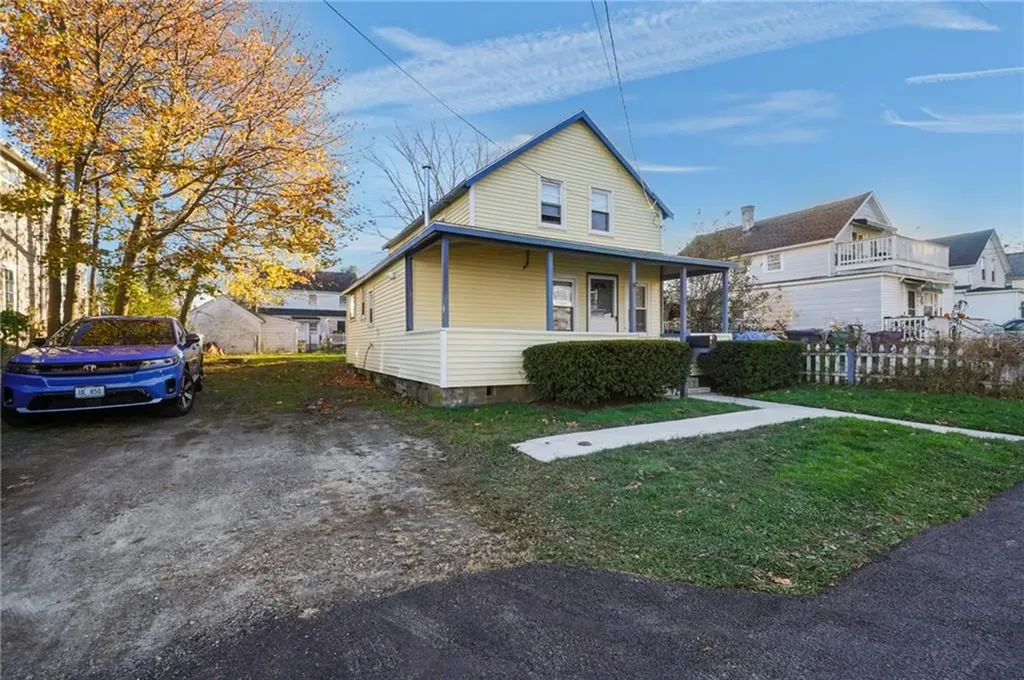 38 Pender Avenue Warwick RI 02889