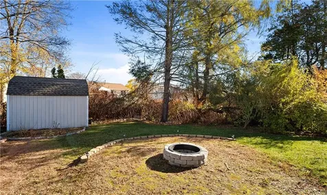 16 Eastman Street Warwick RI 02886