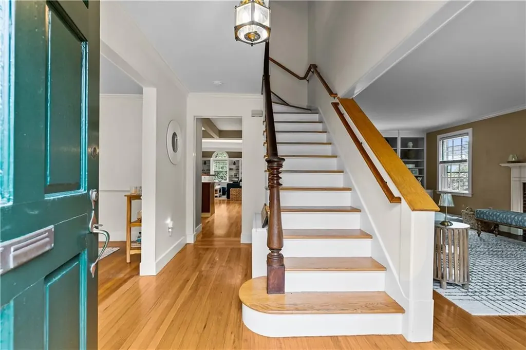 8 Sylvan Street Newport RI 02840