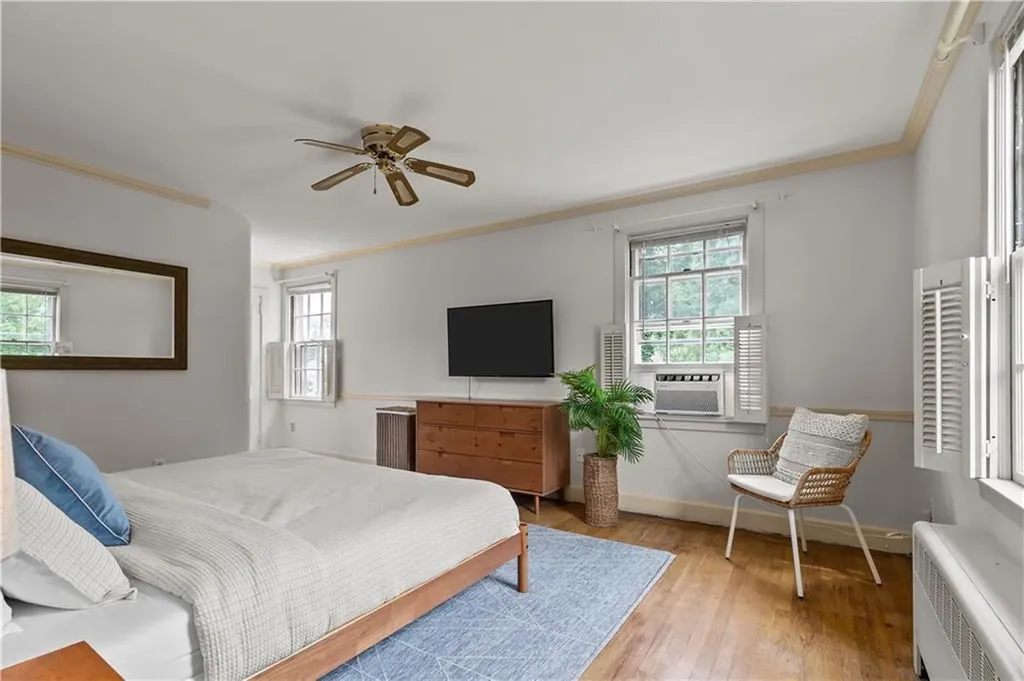 8 Sylvan Street Newport RI 02840