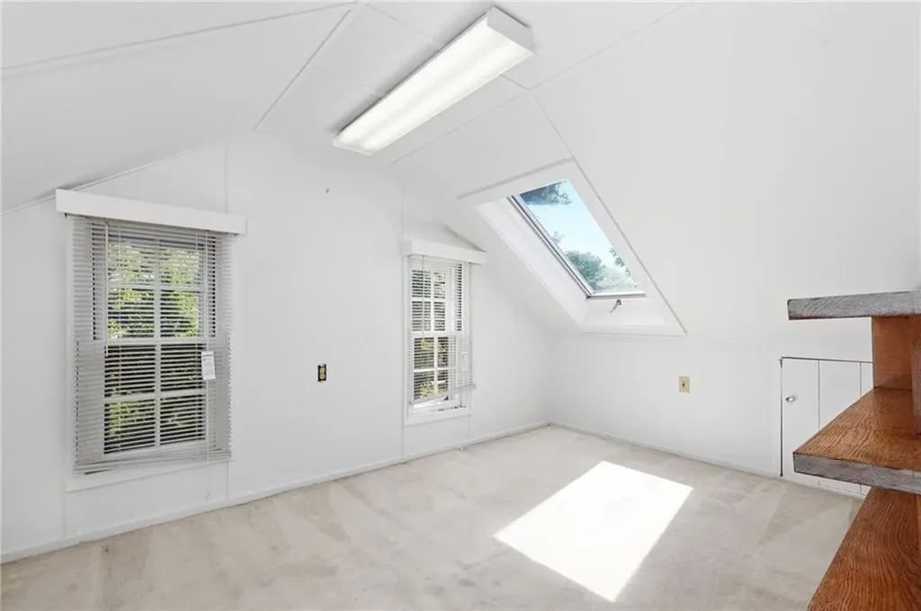 8 Sylvan Street Newport RI 02840
