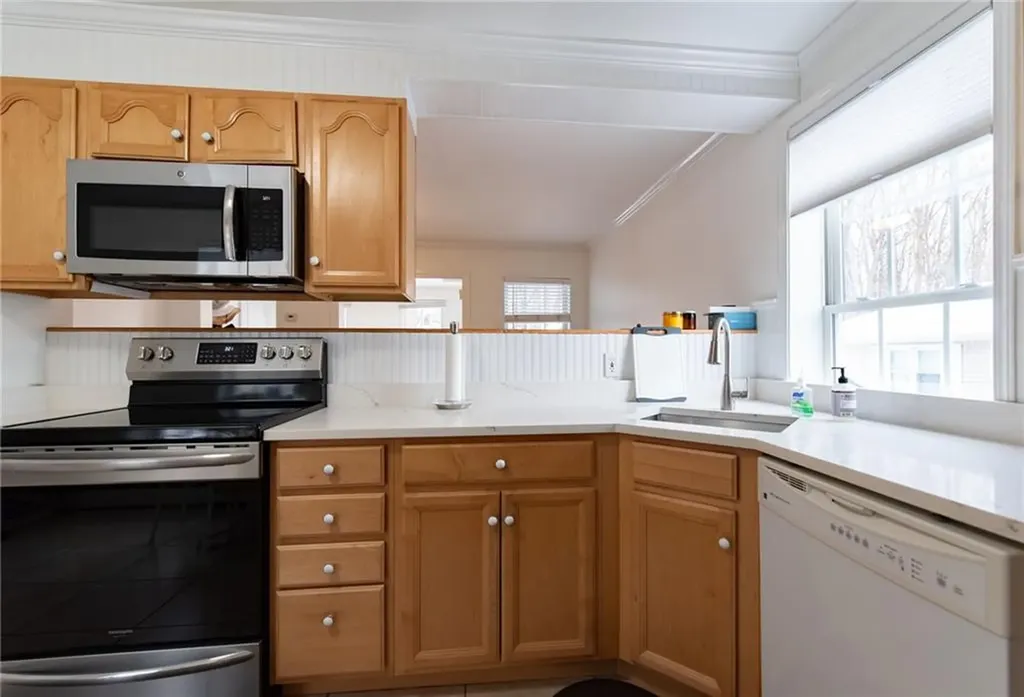 95 Rowley Street Providence RI 02908