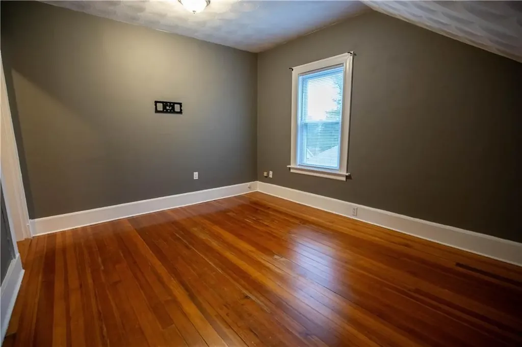 304 Waterman Avenue Smithfield RI 02917