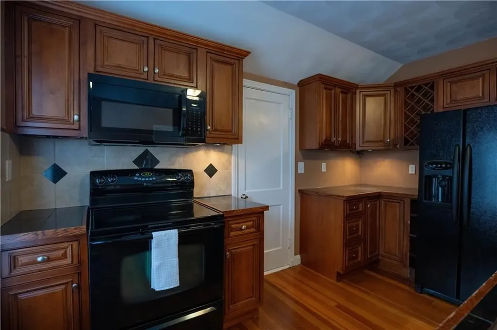 304 Waterman Avenue Smithfield RI 02917
