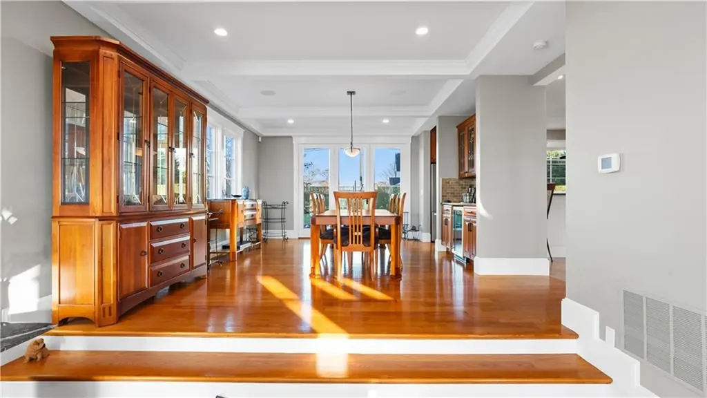 3 Doris Terrace Newport RI 02840
