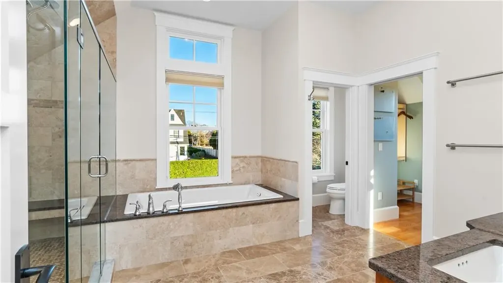 3 Doris Terrace Newport RI 02840