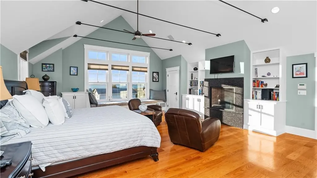 3 Doris Terrace Newport RI 02840
