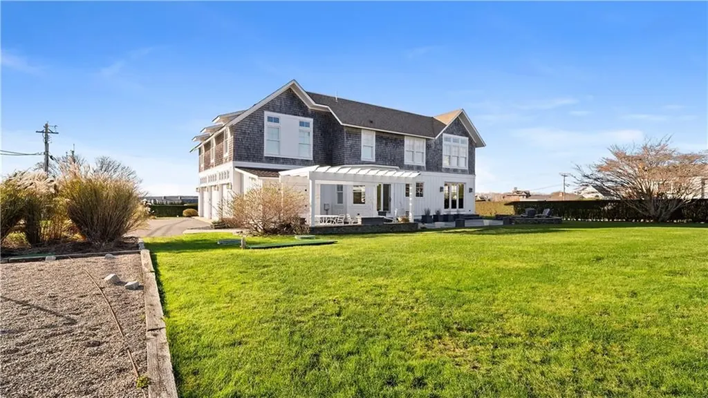 3 Doris Terrace Newport RI 02840