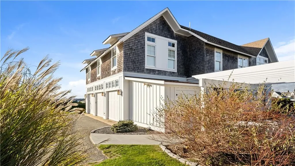3 Doris Terrace Newport RI 02840