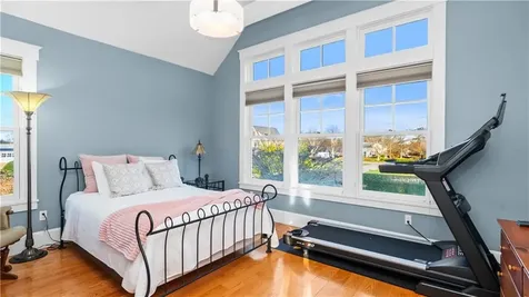 3 Doris Terrace Newport RI 02840
