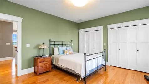 3 Doris Terrace Newport RI 02840